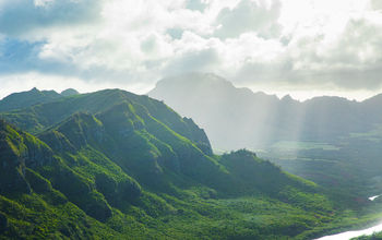 Hawaiian mountain range.