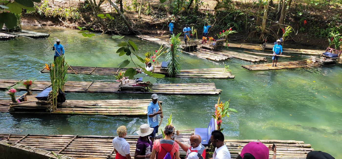 Image: Jamaica’s tourism growth continued through September. River rafting on Jamaica’s the Great River (Photo by Brian Major)