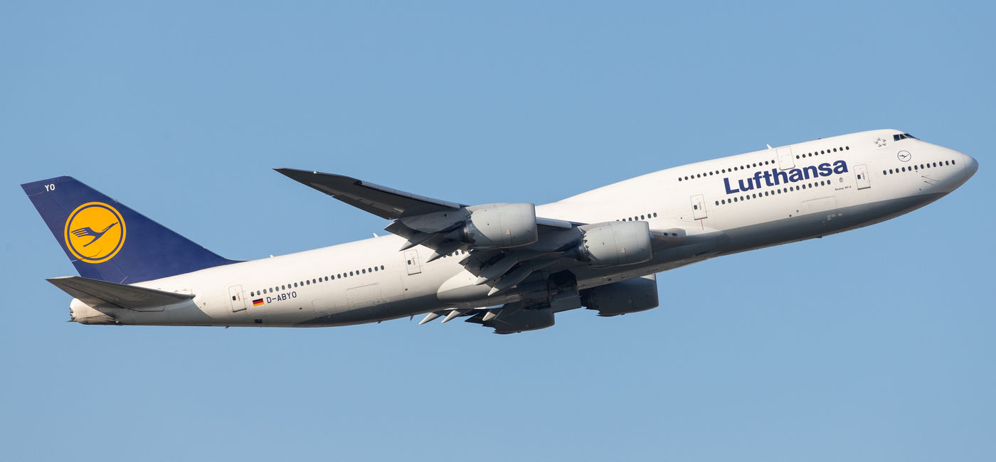 Image: Lufthansa Boeing 747-8 in flight. (Photo Credit: Wirestock/iStock Editorial/Getty Images Plus)