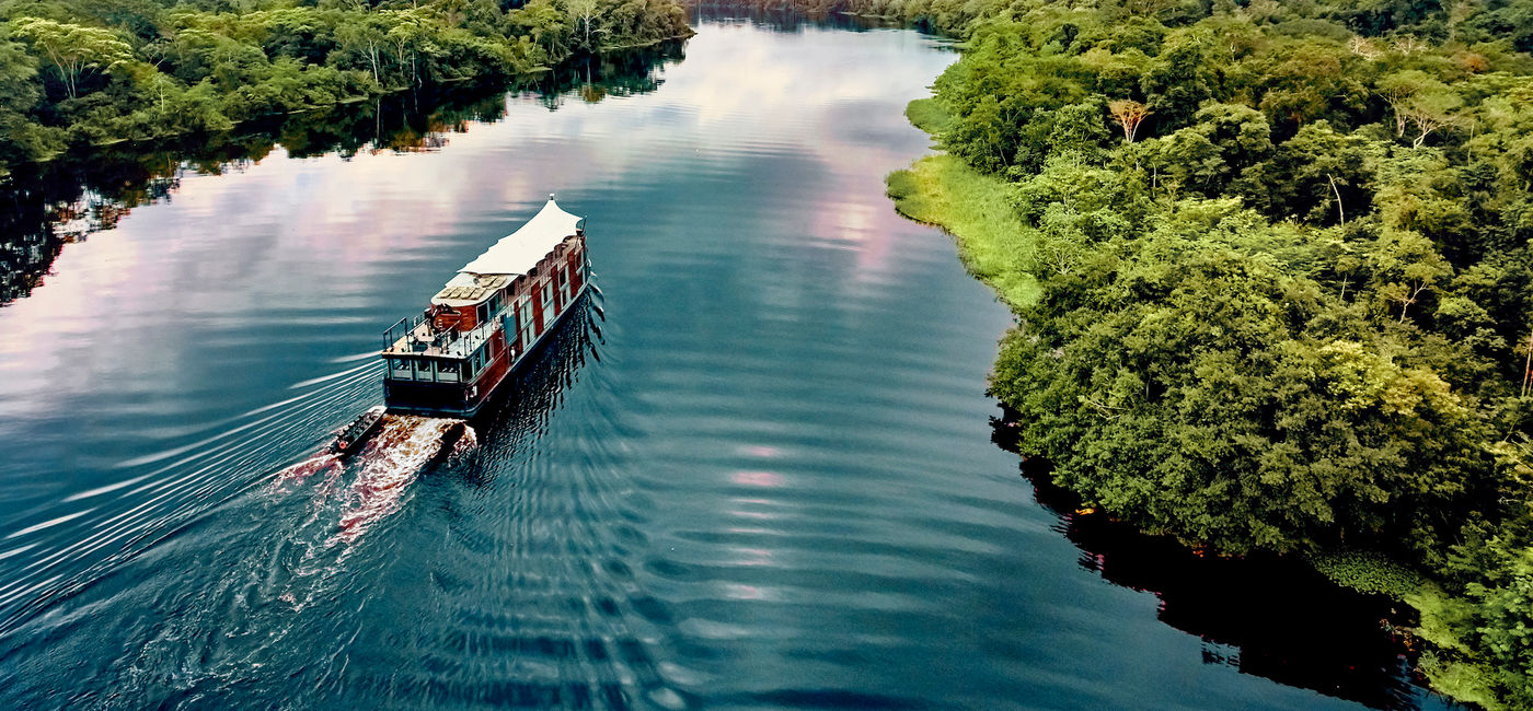 Image: Uniworld Boutique River Cruises' Aria sails down the Amazon. (Source: Uniworld Boutique River Cruises)