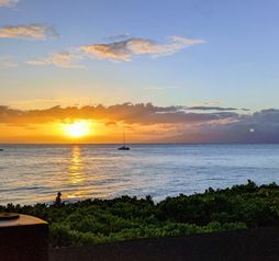 Sunset in Ka&#39;anapali, Maui